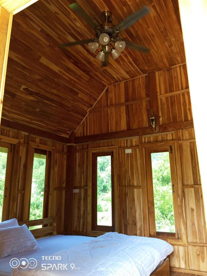 Eco Farm Stay And Hostel Nong Khiaw Bagian luar foto