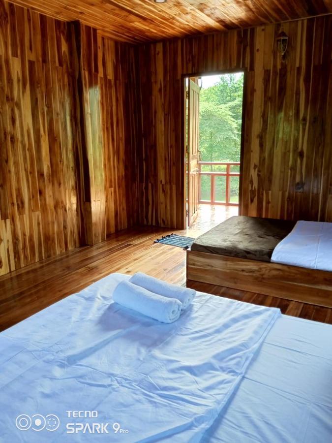 Eco Farm Stay And Hostel Nong Khiaw Bagian luar foto