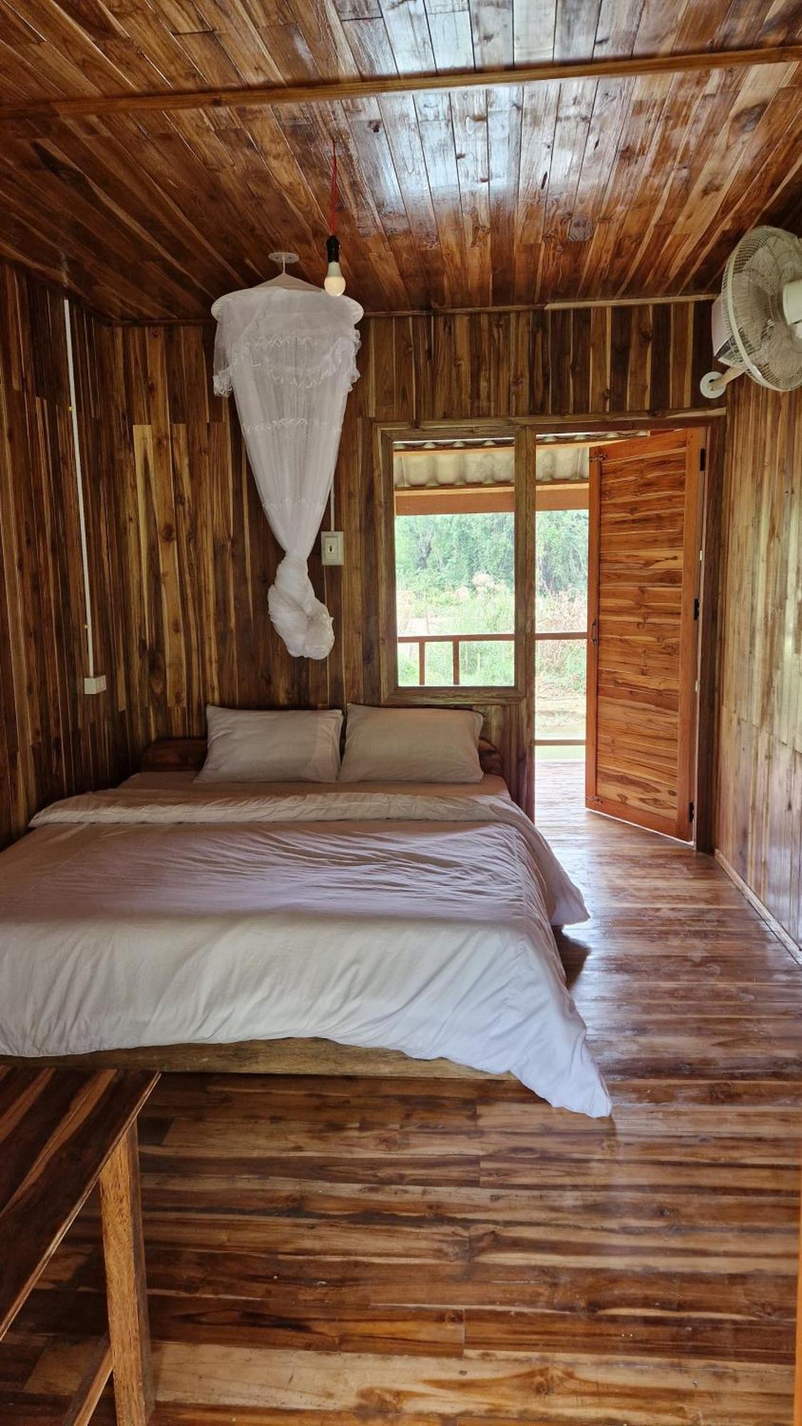 Eco Farm Stay And Hostel Nong Khiaw Bagian luar foto