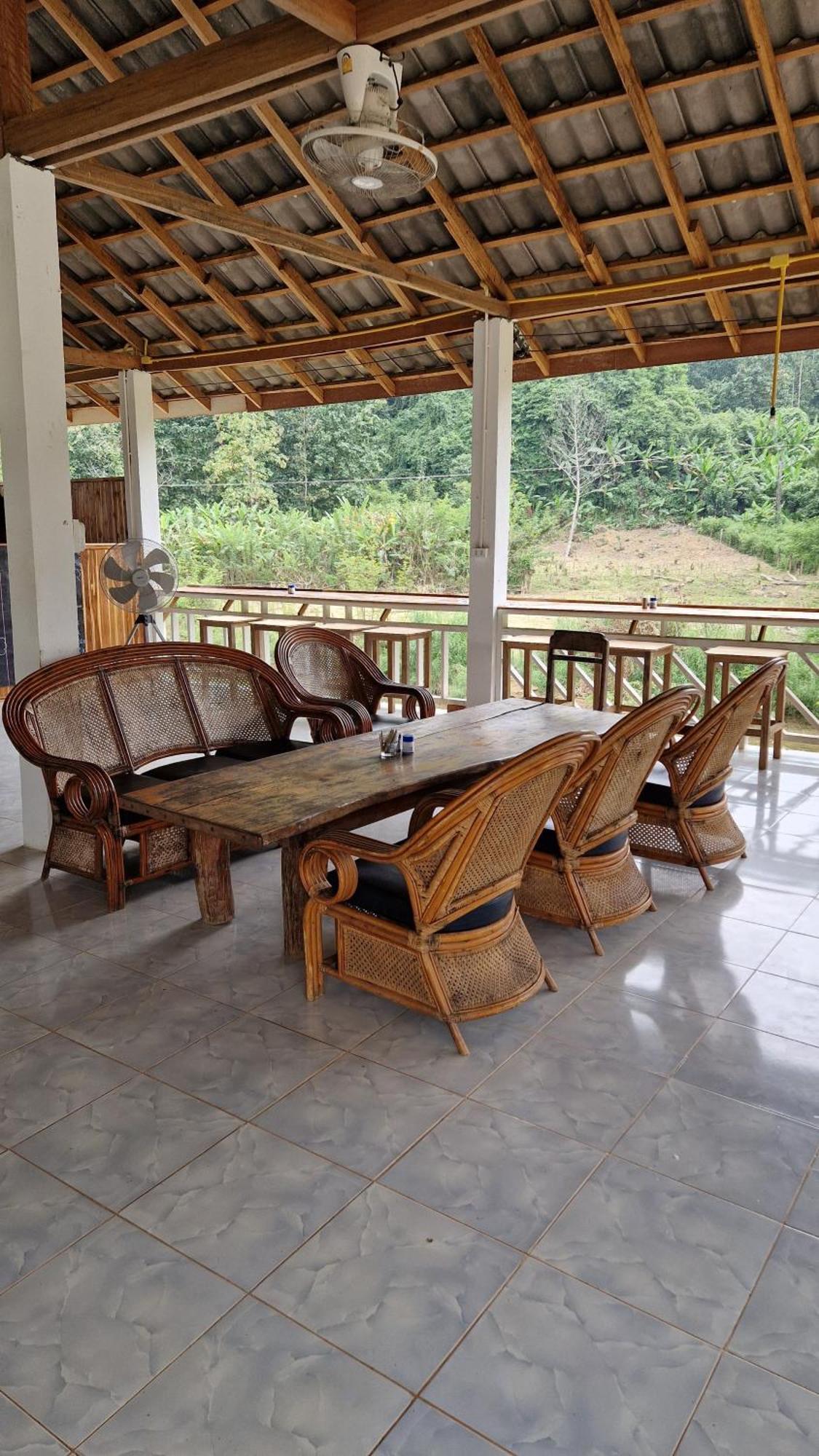 Eco Farm Stay And Hostel Nong Khiaw Bagian luar foto