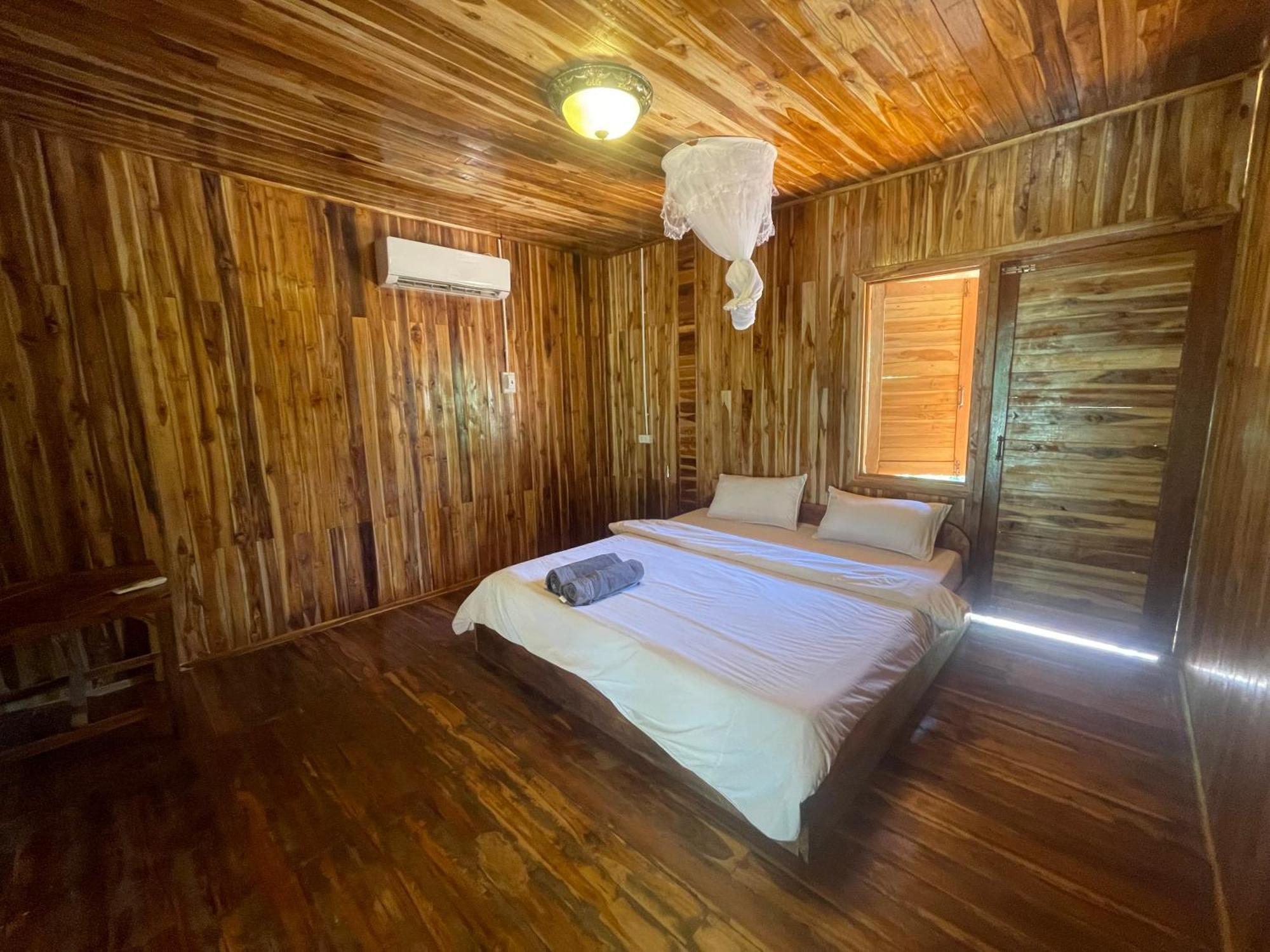 Eco Farm Stay And Hostel Nong Khiaw Bagian luar foto